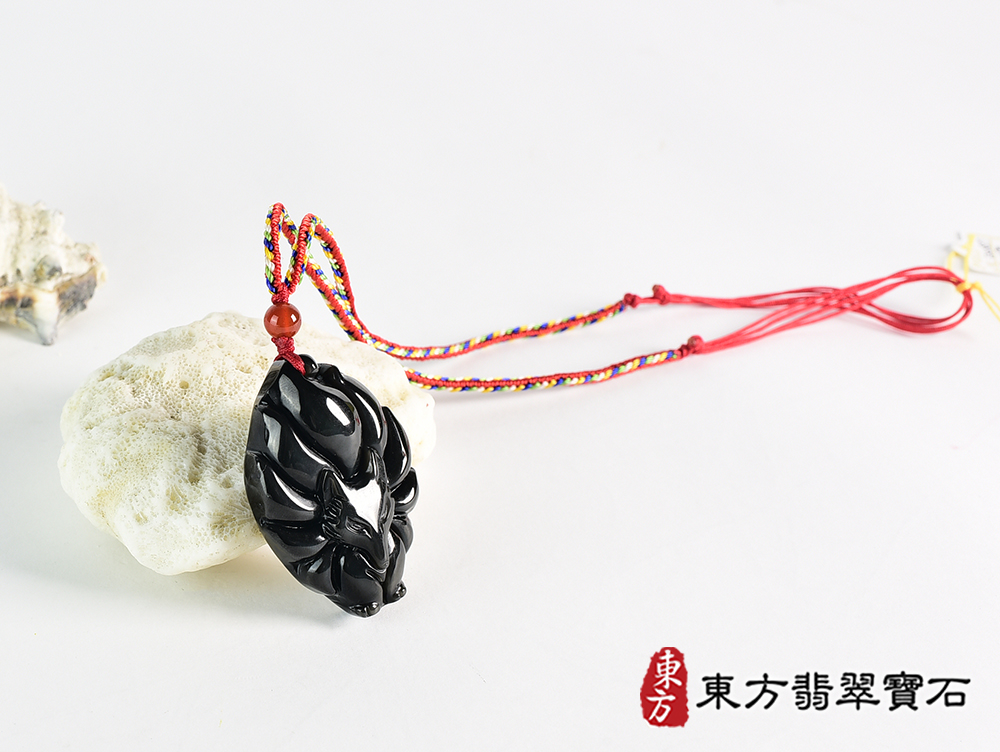 金曜石九尾狐狸項鍊玉珮(九尾狐狸、招財、人緣、桃花,狐仙:九尾狐狸牌金曜石九尾狐狸玉珮、金曜石九尾狐狸玉墜、)。金曜石九尾狐狸,FX087。客製化訂做各種金曜石狐狸吊墜玉珮項鍊。★附東方翡翠寶石保證 4.jpg