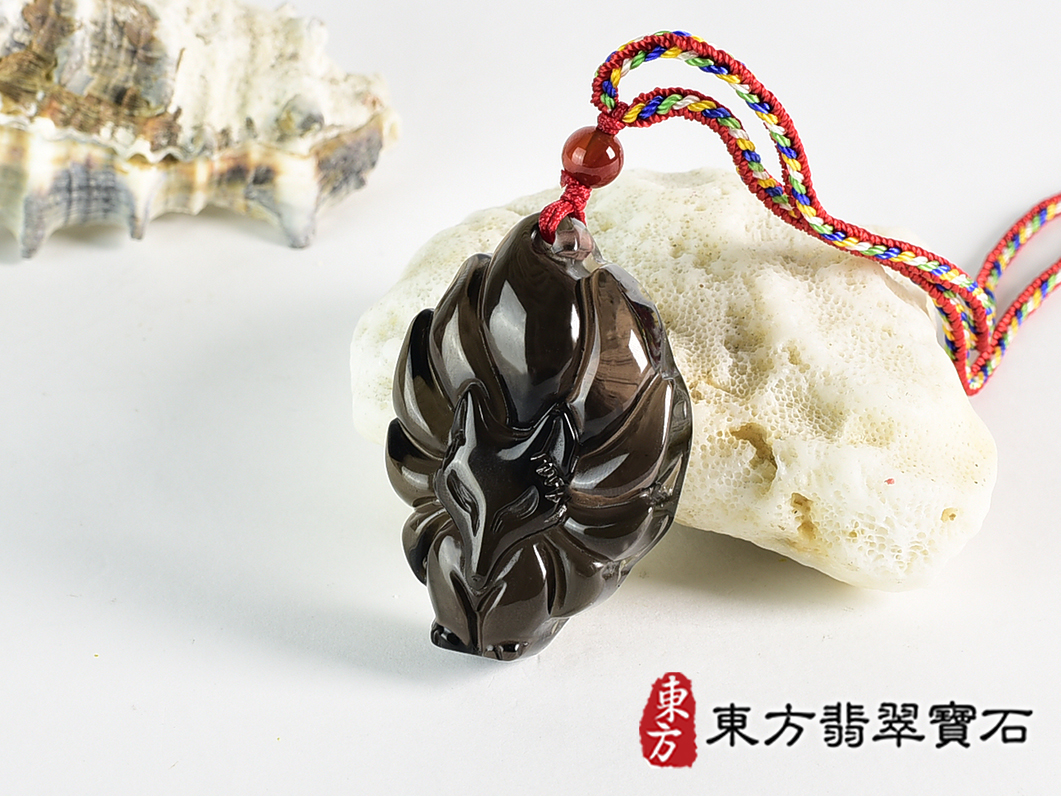 黑曜石九尾狐狸項鍊玉珮(九尾狐狸、招財、人緣、桃花,狐仙:九尾狐狸牌黑曜石九尾狐狸玉珮、黑曜石九尾狐狸玉墜、)。黑曜石九尾狐狸,FX089。客製化訂做各種黑曜石狐狸吊墜玉珮項鍊。★附東方翡翠寶石保證 1.jpg