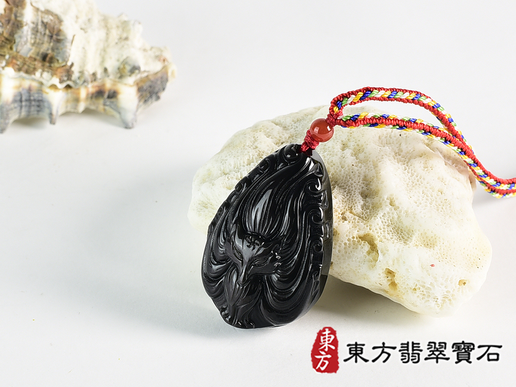 黑曜石九尾狐狸項鍊玉珮(九尾狐狸、招財、人緣、桃花,狐仙:九尾狐狸牌黑曜石九尾狐狸玉珮、黑曜石九尾狐狸玉墜、)。黑曜石九尾狐狸,FX090。客製化訂做各種黑曜石狐狸吊墜玉珮項鍊。★附東方翡翠寶石保證 1.jpg