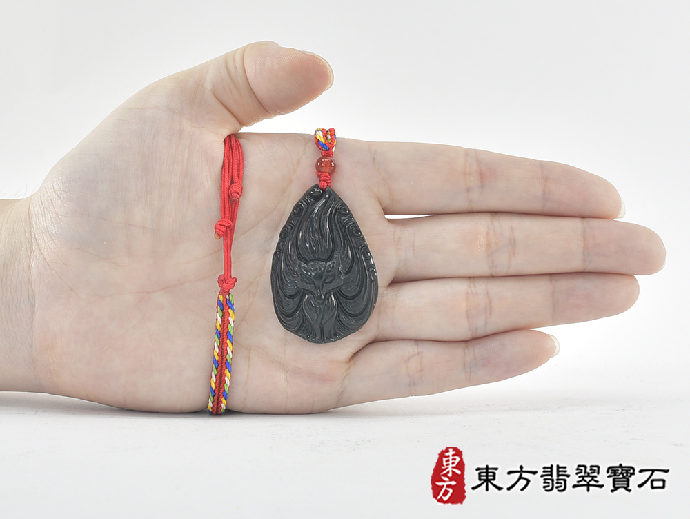 黑曜石九尾狐狸項鍊玉珮(九尾狐狸、招財、人緣、桃花,狐仙:九尾狐狸牌黑曜石九尾狐狸玉珮、黑曜石九尾狐狸玉墜、)。黑曜石九尾狐狸,FX091。客製化訂做各種黑曜石狐狸吊墜玉珮項鍊。★附東方翡翠寶石保證 5.jpg