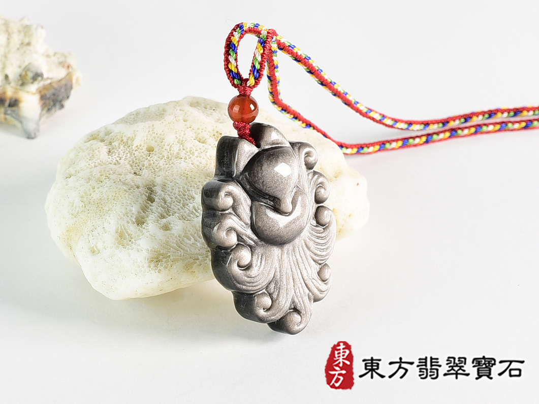 銀曜石九尾狐狸項鍊玉珮(九尾狐狸、招財、人緣、桃花,狐仙:九尾狐狸牌銀曜石九尾狐狸玉珮、銀曜石九尾狐狸玉墜、)。銀曜石九尾狐狸,FX092。客製化訂做各種銀曜石狐狸吊墜玉珮項鍊。★附東方翡翠寶石保證 2.jpg