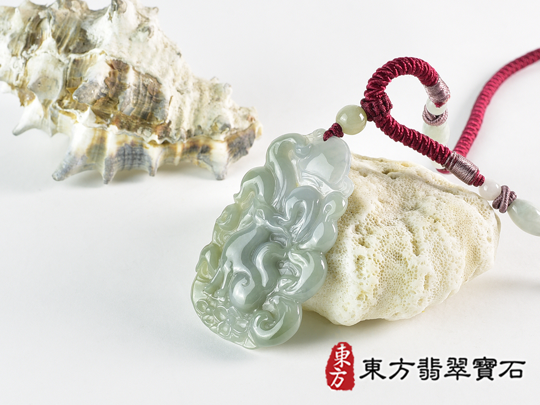 翡翠狐狸項鍊玉珮(狐狸牌翡翠狐狸玉珮、翡翠狐狸玉墜)。綠色糯種油青狐狸,FX094。客製化訂做各種翡翠狐狸吊墜玉珮項鍊。★附A貨翡翠雙證書 1.jpg