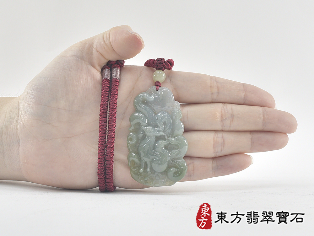 翡翠狐狸項鍊玉珮(狐狸牌翡翠狐狸玉珮、翡翠狐狸玉墜)。綠色糯種油青狐狸,FX094。客製化訂做各種翡翠狐狸吊墜玉珮項鍊。★附A貨翡翠雙證書 5.jpg
