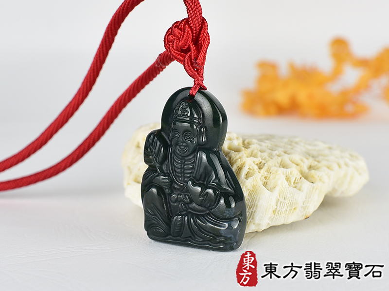 水草玉濟公項鍊玉珮(濟公:濟公牌水草玉濟公玉珮、水草玉濟公玉墜)。水草玉濟公,GG076。客製化訂做各種水草玉濟公吊墜玉珮項鍊。★附東方翡翠寶石保證卡 1.jpg