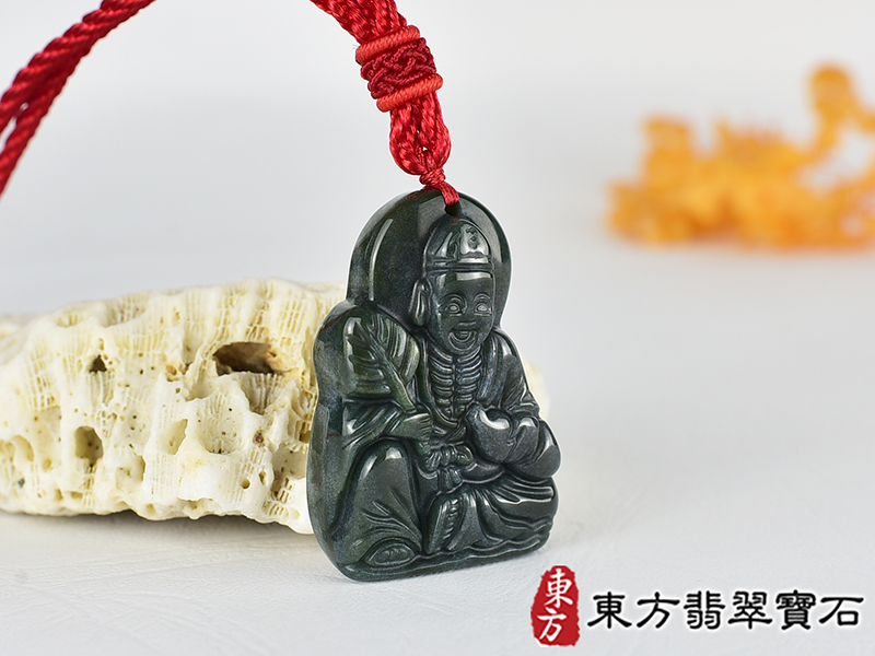 水草玉濟公項鍊玉珮(濟公:濟公牌水草玉濟公玉珮、水草玉濟公玉墜)。水草玉濟公,GG077。客製化訂做各種水草玉濟公吊墜玉珮項鍊。★附東方翡翠寶石保證卡 1.jpg