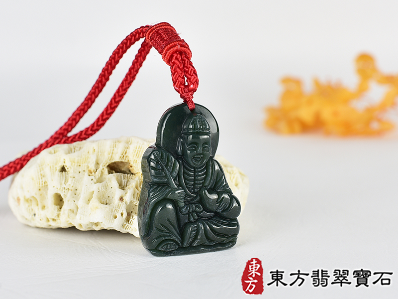 水草玉濟公項鍊玉珮(濟公:濟公牌水草玉濟公玉珮、水草玉濟公玉墜)。水草玉濟公,GG078。客製化訂做各種水草玉濟公吊墜玉珮項鍊。★附東方翡翠寶石保證卡 2.jpg