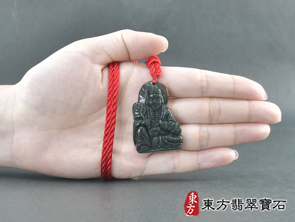 水草玉濟公項鍊玉珮(濟公:濟公牌水草玉濟公玉珮、水草玉濟公玉墜)。水草玉濟公,GG079。客製化訂做各種水草玉濟公吊墜玉珮項鍊。★附東方翡翠寶石保證卡 5.jpg