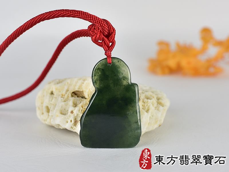 水草玉濟公項鍊玉珮(濟公:濟公牌水草玉濟公玉珮、水草玉濟公玉墜)。水草玉濟公,GG080。客製化訂做各種水草玉濟公吊墜玉珮項鍊。★附東方翡翠寶石保證卡 3.jpg