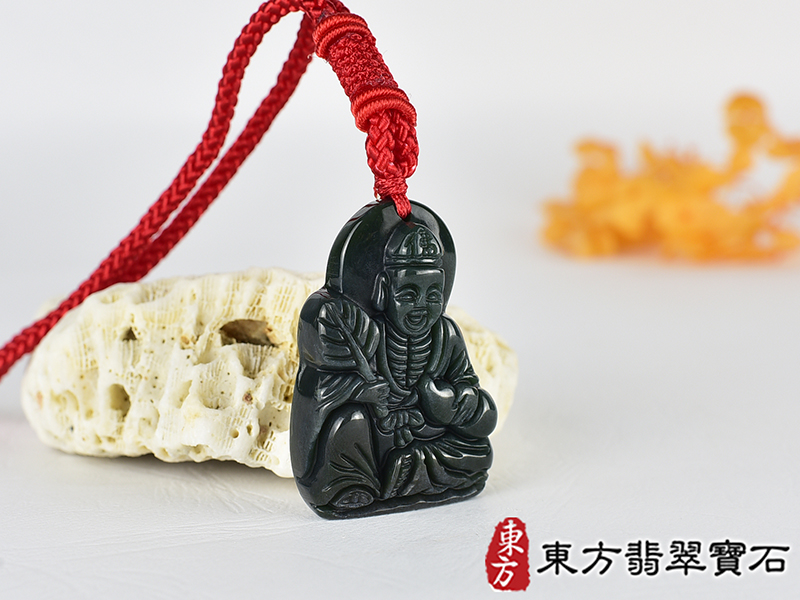 水草玉濟公項鍊玉珮(濟公:濟公牌水草玉濟公玉珮、水草玉濟公玉墜)。水草玉濟公,GG081。客製化訂做各種水草玉濟公吊墜玉珮項鍊。★附東方翡翠寶石保證卡 2.jpg