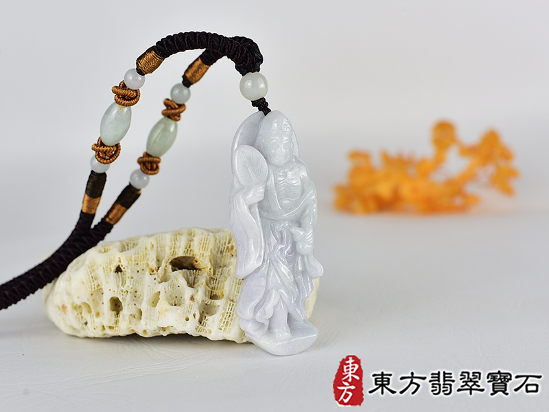 翡翠濟公項鍊玉珮(濟公:濟公牌A貨翡翠濟公玉珮、緬甸玉濟公玉墜)微綠帶紫白色細豆種濟公,GG085。客製化訂做各種翡翠濟公吊墜玉珮項鍊。★附A貨翡翠雙證書 1.jpg