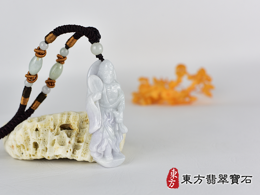 翡翠濟公項鍊玉珮(濟公:濟公牌A貨翡翠濟公玉珮、緬甸玉濟公玉墜)微綠帶紫白色細豆種濟公,GG085。客製化訂做各種翡翠濟公吊墜玉珮項鍊。★附A貨翡翠雙證書 4.jpg