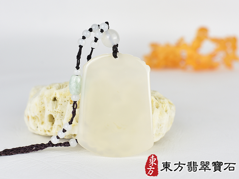 瑪瑙雞項鍊玉珮(金雞報喜、雞祥如意:雞牌瑪瑙雞玉珮、玉髓雞玉墜、雞十二生肖項鍊)。黃瑪瑙玉髓雞,GI062。客製化訂做各種瑪瑙玉髓雞吊墜玉珮項鍊。★附東方翡翠寶石保證卡 3.jpg