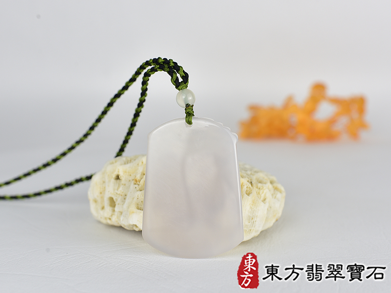 瑪瑙雞項鍊玉珮(金雞報喜、雞祥如意:雞牌瑪瑙雞玉珮、玉髓雞玉墜、雞十二生肖項鍊)。黃瑪瑙玉髓雞,GI065。客製化訂做各種瑪瑙玉髓雞吊墜玉珮項鍊。★附東方翡翠寶石保證卡 3.jpg