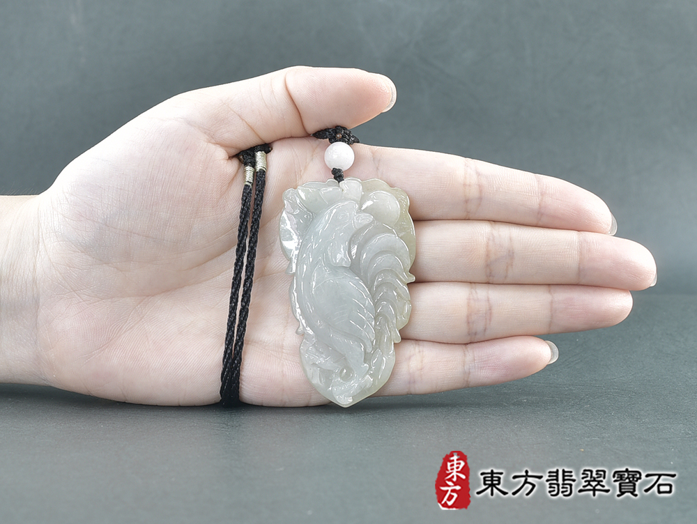 翡翠雞項鍊玉珮(金雞報喜:雞牌A貨翡翠雞玉珮、緬甸玉雞玉墜、雞十二生肖項鍊)。雞,GI075。客製化訂做各種翡翠雞吊墜玉珮項鍊。★附A貨翡翠雙證書 5.jpg