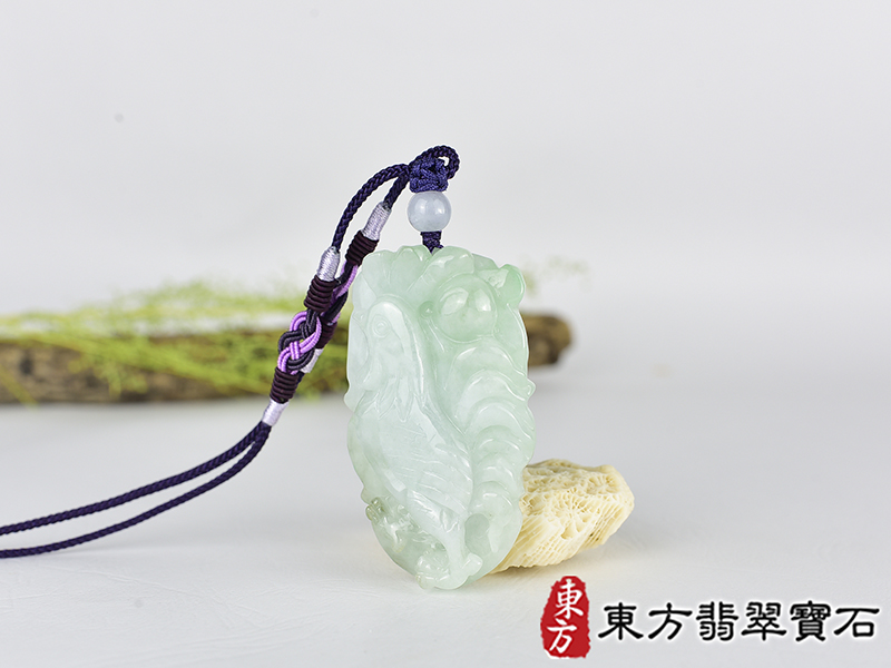 翡翠雞項鍊玉珮(金雞報喜:雞牌A貨翡翠雞玉珮、緬甸玉雞玉墜、雞十二生肖項鍊)。雞,GI076。客製化訂做各種翡翠雞吊墜玉珮項鍊。★附A貨翡翠雙證書 1.jpg
