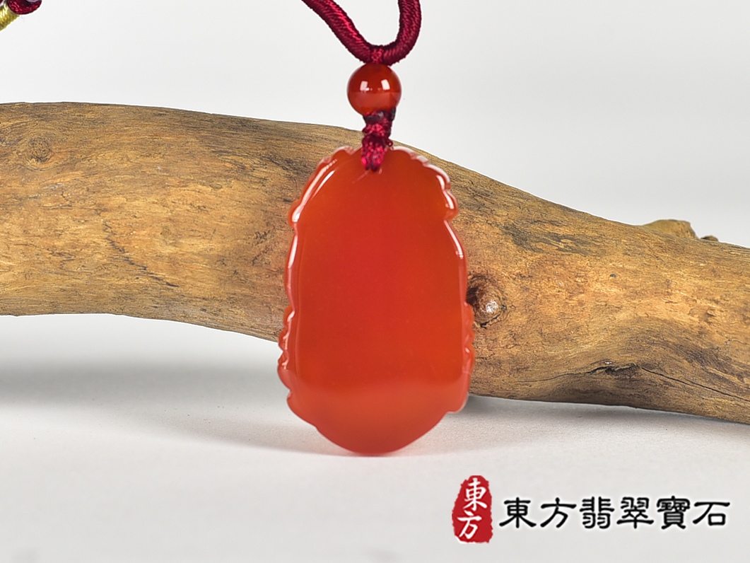 瑪瑙雞項鍊玉珮(金雞報喜、雞祥如意:雞牌瑪瑙雞玉珮、玉髓雞玉墜、雞十二生肖項鍊)。橘帶紅瑪瑙玉髓雞,GI081。客製化訂做各種瑪瑙玉髓雞吊墜玉珮項鍊。★附東方翡翠寶石保證卡 3.jpg
