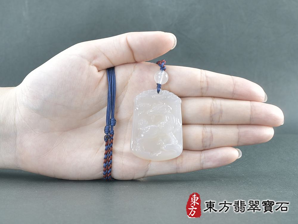 瑪瑙羊項鍊玉珮(羊眉吐氣、洋洋如意:羊牌瑪瑙羊玉珮、玉髓羊玉墜、羊十二生肖項鍊)。橘帶白瑪瑙玉髓羊,GO073。客製化訂做各種瑪瑙玉髓羊吊墜玉珮項鍊。★附東方翡翠寶石保證卡 5.jpg