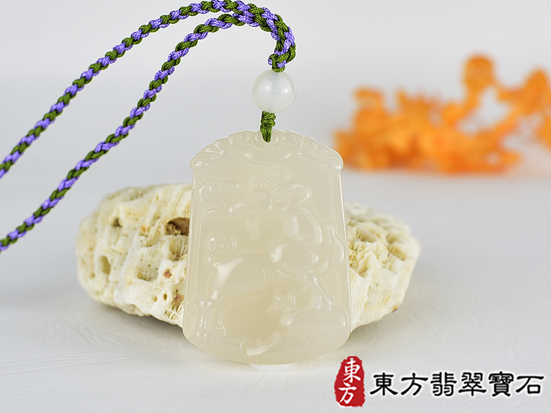 瑪瑙羊項鍊玉珮(羊眉吐氣、洋洋如意:羊牌瑪瑙羊玉珮、玉髓羊玉墜、羊十二生肖項鍊)。白瑪瑙玉髓羊,GO076。客製化訂做各種瑪瑙玉髓羊吊墜玉珮項鍊。★附東方翡翠寶石保證卡 0.jpg