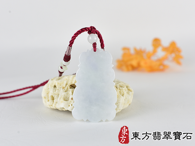 翡翠羊項鍊玉珮(羊眉吐氣、洋洋如意:羊牌A貨翡翠羊玉珮、緬甸玉羊玉墜、羊十二生肖項鍊)。淡綠加淺紫糯種羊,GO085。客製化訂做各種翡翠羊吊墜玉珮項鍊。★附A貨翡翠雙證書 3.jpg