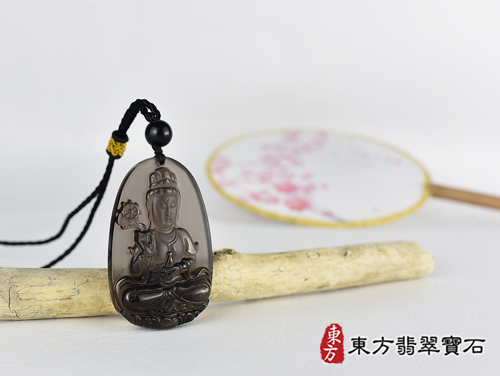 黑曜石如意輪菩薩項鍊玉珮(觀世音菩薩、如意輪觀音、法輪觀音:觀世音菩薩牌黑曜石觀世音菩薩玉珮、黑曜石觀世音菩薩玉墜)。黑曜石觀世音菩薩,GY2035。客製化訂做各種黑曜石觀世音菩薩吊墜玉珮項鍊。★附東方翡翠寶 4.jpg