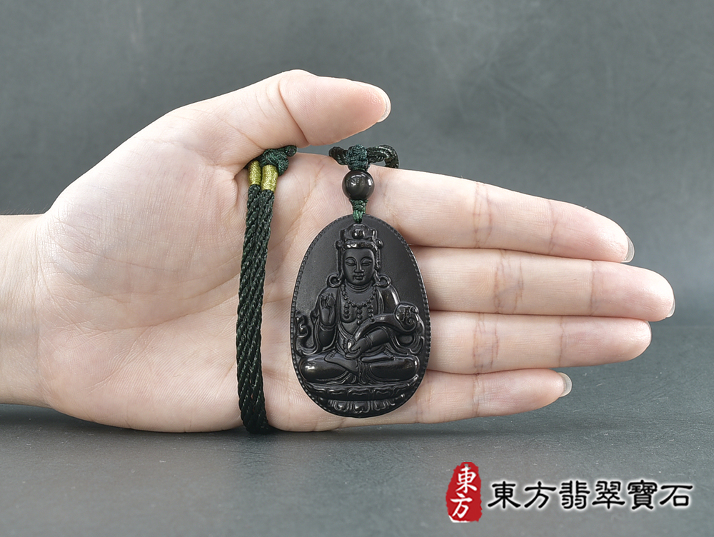 黑曜石如意菩薩項鍊玉珮(觀世音菩薩、如意觀音:觀世音菩薩牌黑曜石觀世音菩薩玉珮、黑曜石觀世音菩薩玉墜)。黑曜石觀世音菩薩,GY2044。客製化訂做各種黑曜石觀世音菩薩吊墜玉珮項鍊。★附東方翡翠寶 5.jpg