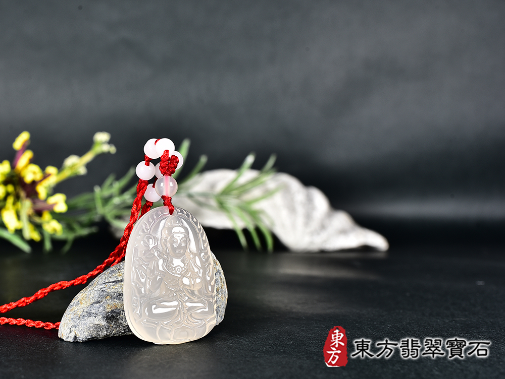 瑪瑙大勢至菩薩項鍊玉珮(大勢至菩薩:大勢至菩薩牌瑪瑙大勢至菩薩玉珮、瑪瑙大勢至菩薩玉墜)。瑪瑙大勢至菩薩GY2073。客製化訂做各種瑪瑙大勢至菩薩吊墜玉珮項鍊。★附東方翡翠寶石保證卡 4.jpg