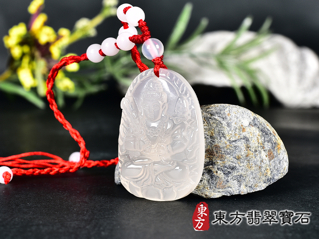 瑪瑙虛空藏菩薩項鍊玉珮(虛空藏菩薩:虛空藏菩薩牌瑪瑙虛空藏菩薩玉珮、瑪瑙虛空藏菩薩玉墜)。瑪瑙虛空藏菩薩,GY2076。客製化訂做各種瑪瑙虛空藏菩薩吊墜玉珮項鍊。★附東方翡翠寶石保證卡 1.jpg