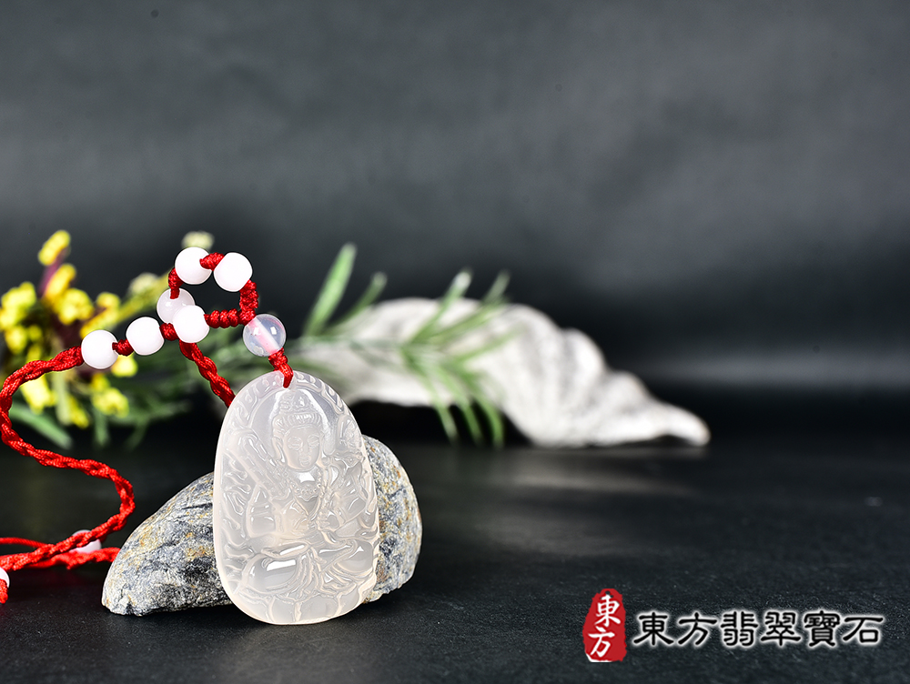 瑪瑙虛空藏菩薩項鍊玉珮(虛空藏菩薩:虛空藏菩薩牌瑪瑙虛空藏菩薩玉珮、瑪瑙虛空藏菩薩玉墜)。瑪瑙虛空藏菩薩,GY2076。客製化訂做各種瑪瑙虛空藏菩薩吊墜玉珮項鍊。★附東方翡翠寶石保證卡 4.jpg