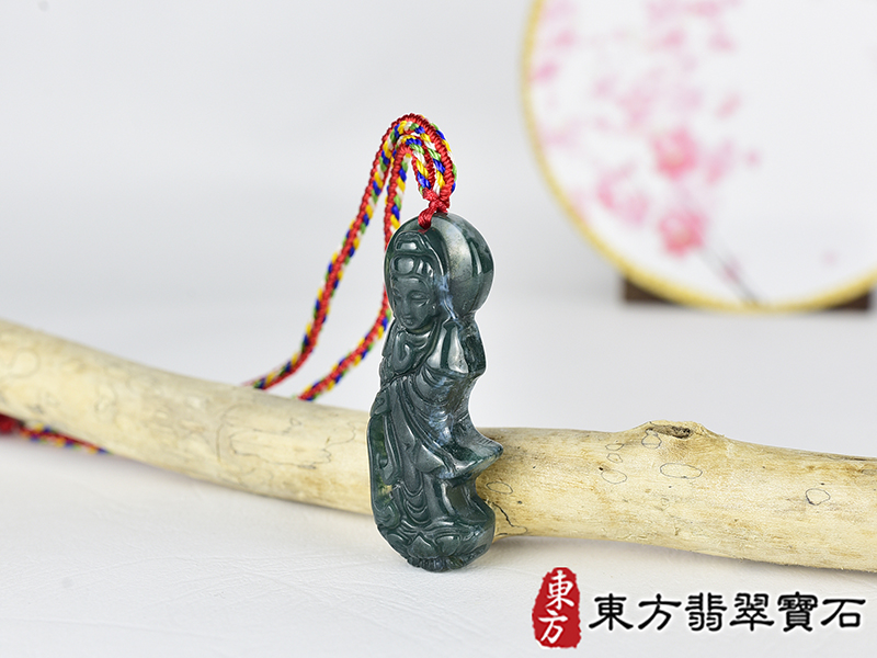 水草玉灑水觀音項鍊玉珮(觀世音菩薩、灑水觀音:觀音牌水草玉觀音玉珮、水草玉觀音玉墜)。水草玉觀音,GY2082。客製化訂做各種水草玉觀音吊墜玉珮項鍊。★附東方翡翠寶石保證卡 1.jpg