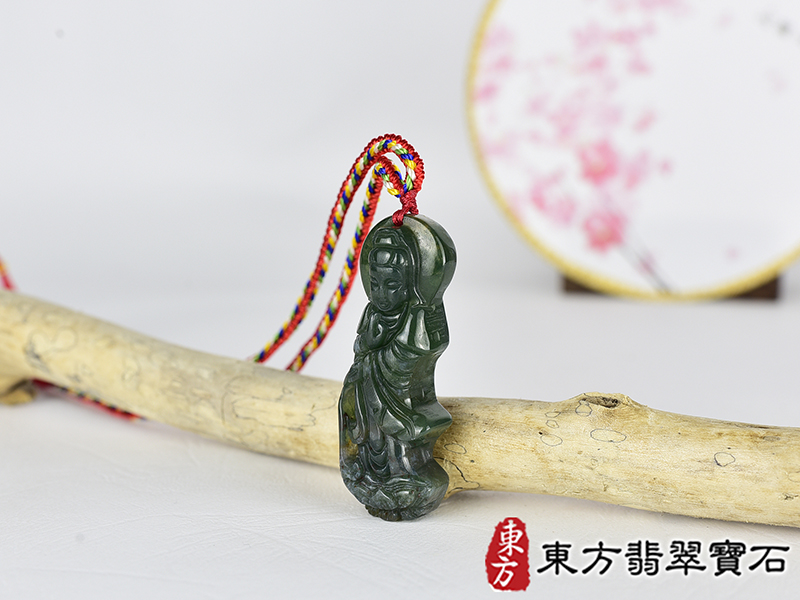 水草玉灑水觀音項鍊玉珮(觀世音菩薩、灑水觀音:觀音牌水草玉觀音玉珮、水草玉觀音玉墜)。水草玉觀音,GY2084。客製化訂做各種水草玉觀音吊墜玉珮項鍊。★附東方翡翠寶石保證卡 1.jpg