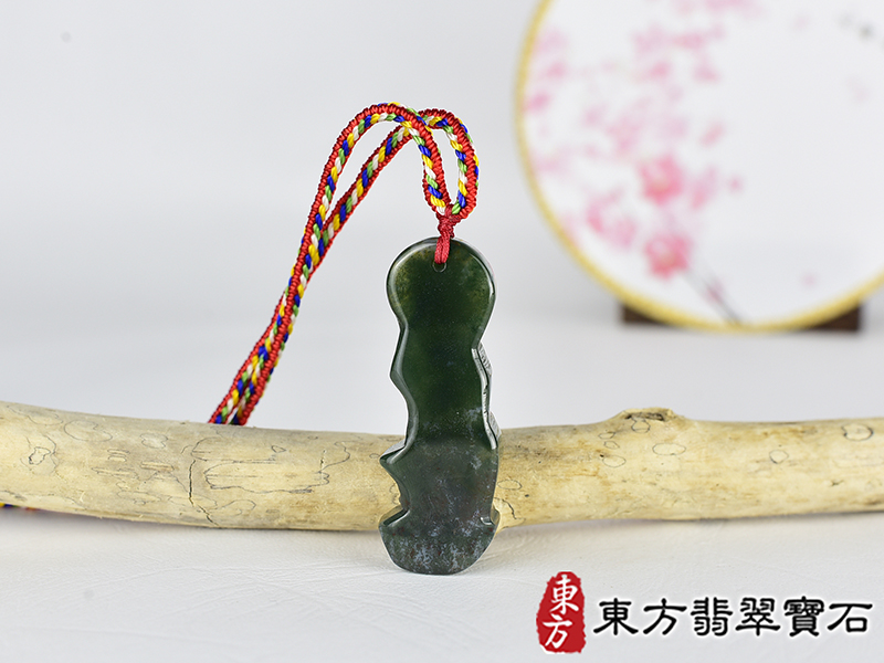 水草玉灑水觀音項鍊玉珮(觀世音菩薩、灑水觀音:觀音牌水草玉觀音玉珮、水草玉觀音玉墜)。水草玉觀音,GY2084。客製化訂做各種水草玉觀音吊墜玉珮項鍊。★附東方翡翠寶石保證卡 3.jpg