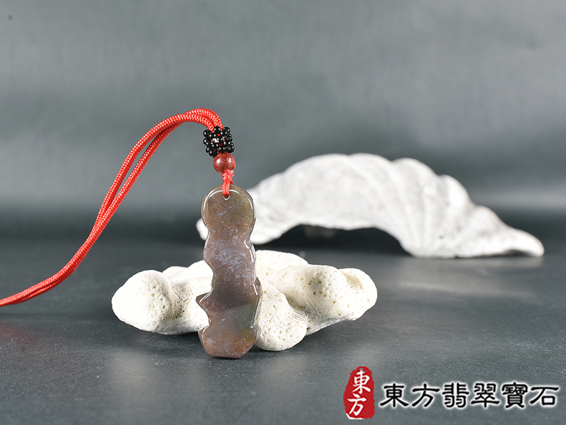 水草玉灑水觀音項鍊玉珮(觀世音菩薩、灑水觀音:觀音牌水草玉觀音玉珮、水草玉觀音玉墜)。水草玉觀音,GY2086。客製化訂做各種水草玉觀音吊墜玉珮項鍊。★附東方翡翠寶石保證卡 6.jpg