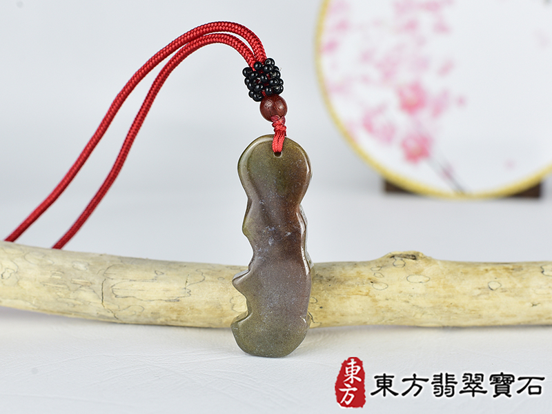 水草玉灑水觀音項鍊玉珮(觀世音菩薩、灑水觀音:觀音牌水草玉觀音玉珮、水草玉觀音玉墜)。水草玉觀音,GY2087。客製化訂做各種水草玉觀音吊墜玉珮項鍊。★附東方翡翠寶石保證卡 4.jpg