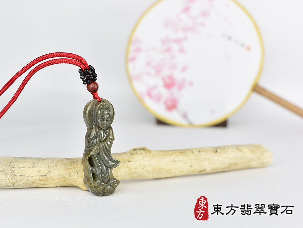 水草玉灑水觀音項鍊玉珮(觀世音菩薩、灑水觀音:觀音牌水草玉觀音玉珮、水草玉觀音玉墜)。水草玉觀音,GY2087。客製化訂做各種水草玉觀音吊墜玉珮項鍊。★附東方翡翠寶石保證卡 6.jpg