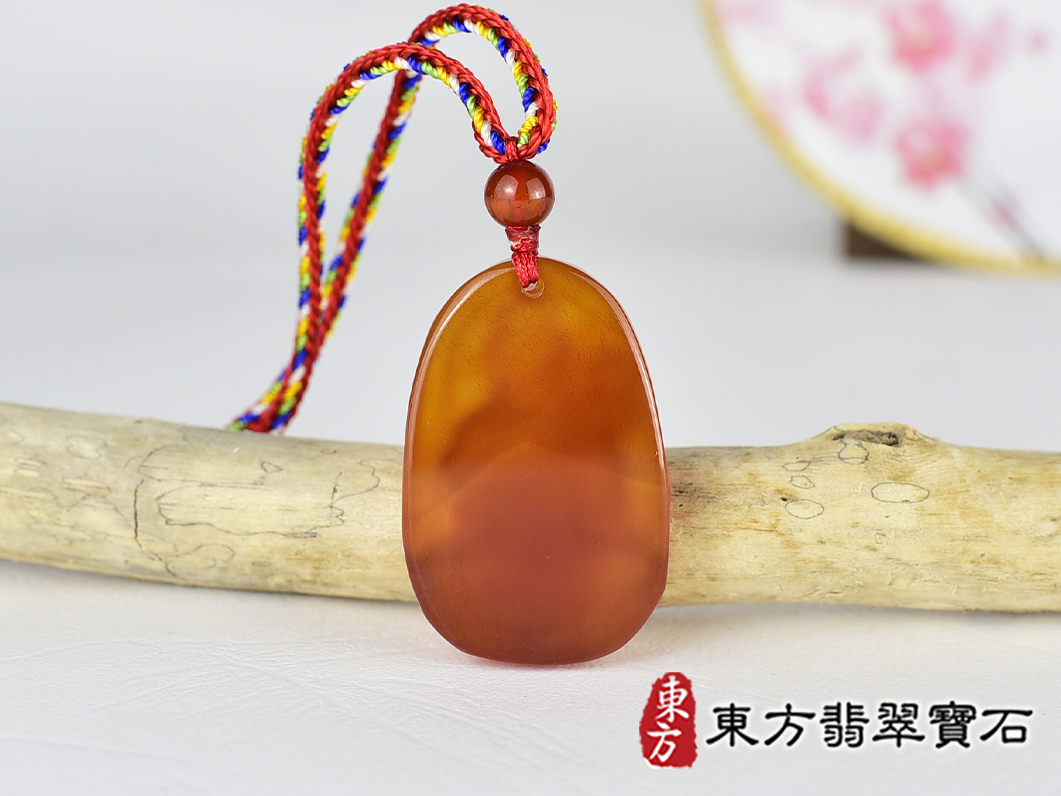 紅瑪瑙大勢至菩薩項鍊玉珮(大勢至菩薩:大勢至菩薩牌紅瑪瑙大勢至菩薩玉珮、紅瑪瑙大勢至菩薩玉墜)。紅瑪瑙大勢至菩薩GY2149。客製化訂做各種紅瑪瑙大勢至菩薩吊墜玉珮項鍊。★附東方翡翠寶石保證卡 3.jpg