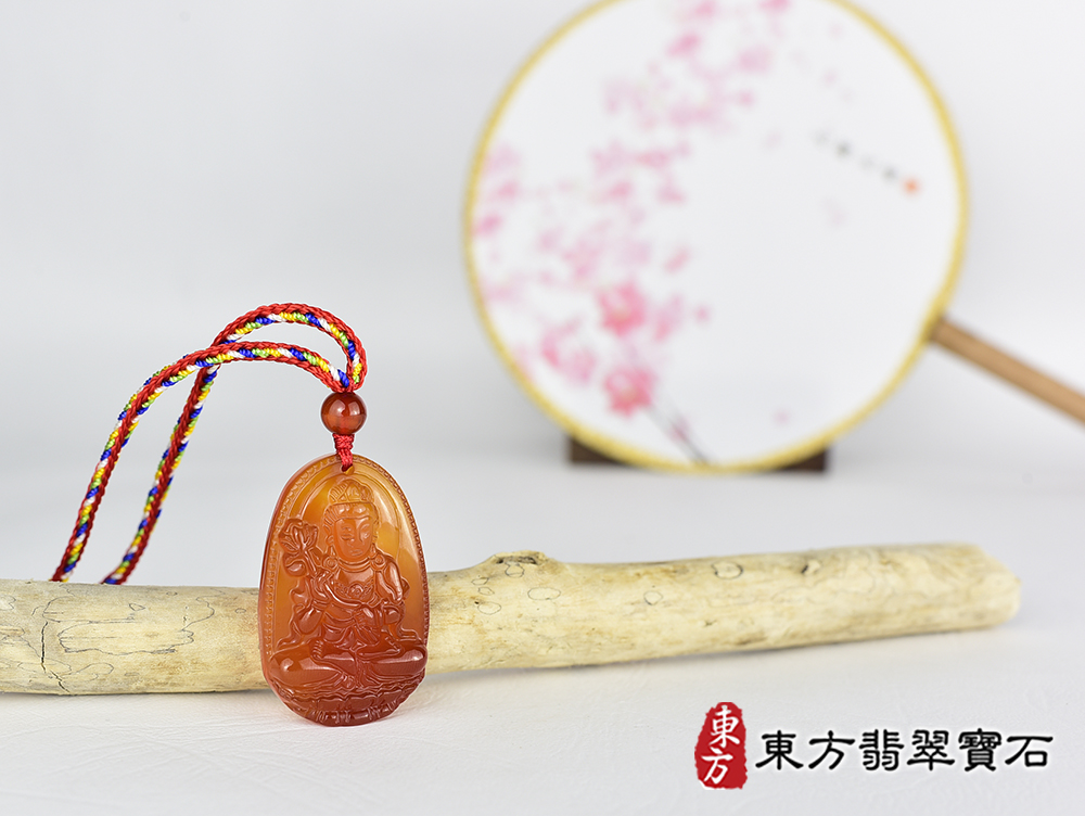 紅瑪瑙大勢至菩薩項鍊玉珮(大勢至菩薩:大勢至菩薩牌紅瑪瑙大勢至菩薩玉珮、紅瑪瑙大勢至菩薩玉墜)。紅瑪瑙大勢至菩薩GY2149。客製化訂做各種紅瑪瑙大勢至菩薩吊墜玉珮項鍊。★附東方翡翠寶石保證卡 4.jpg