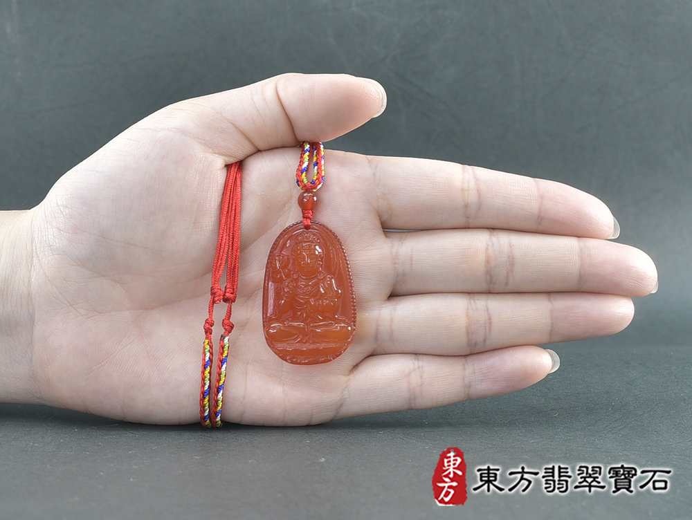 紅瑪瑙大勢至菩薩項鍊玉珮(大勢至菩薩:大勢至菩薩牌紅瑪瑙大勢至菩薩玉珮、紅瑪瑙大勢至菩薩玉墜)。紅瑪瑙大勢至菩薩GY2150。客製化訂做各種紅瑪瑙大勢至菩薩吊墜玉珮項鍊。★附東方翡翠寶石保證卡 5.jpg