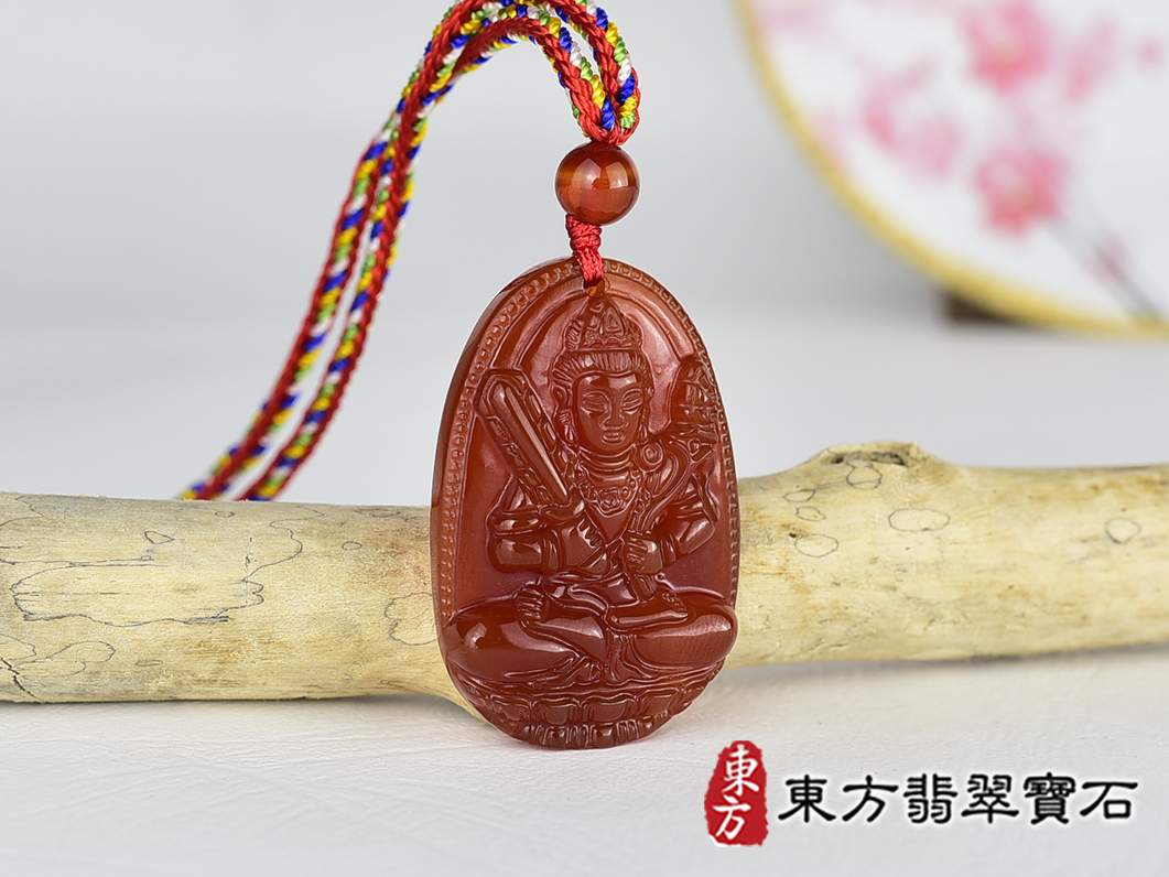 紅瑪瑙虛空藏菩薩項鍊玉珮(虛空藏菩薩:虛空藏菩薩牌紅瑪瑙虛空藏菩薩玉珮、紅瑪瑙虛空藏菩薩玉墜)。紅瑪瑙虛空藏菩薩,GY2154。客製化訂做各種紅瑪瑙虛空藏菩薩吊墜玉珮項鍊。★附東方翡翠寶石保證卡 2.jpg