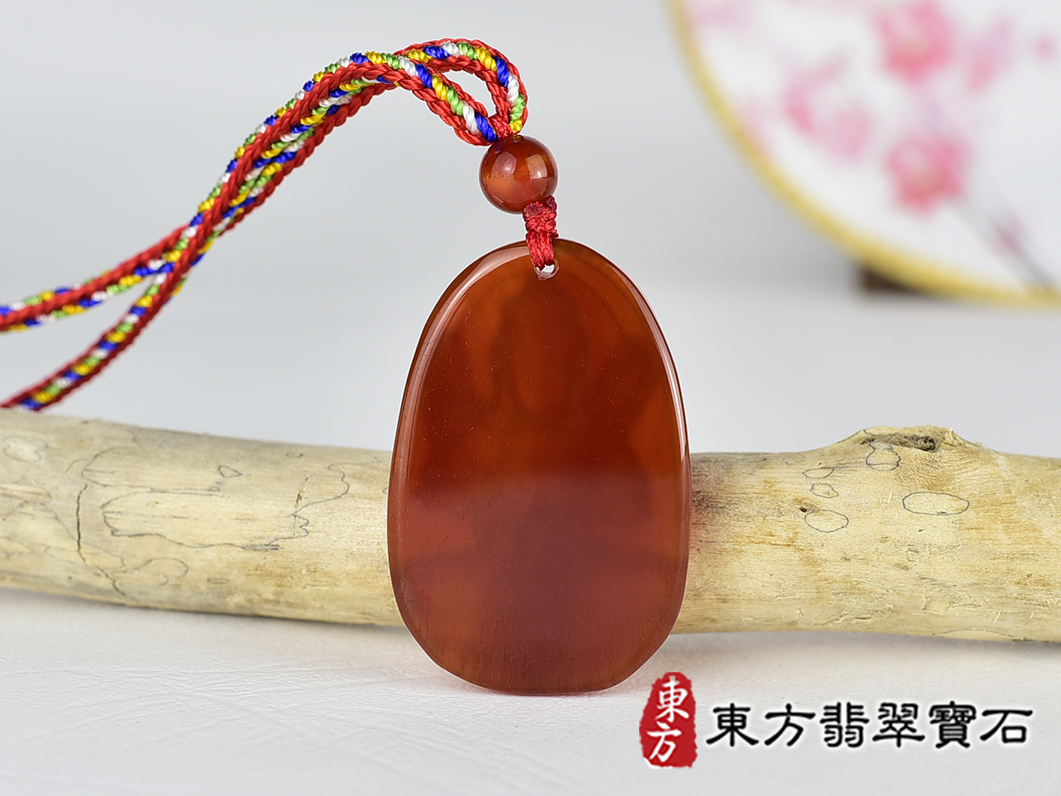 紅瑪瑙虛空藏菩薩項鍊玉珮(虛空藏菩薩:虛空藏菩薩牌紅瑪瑙虛空藏菩薩玉珮、紅瑪瑙虛空藏菩薩玉墜)。紅瑪瑙虛空藏菩薩,GY2154。客製化訂做各種紅瑪瑙虛空藏菩薩吊墜玉珮項鍊。★附東方翡翠寶石保證卡 3.jpg