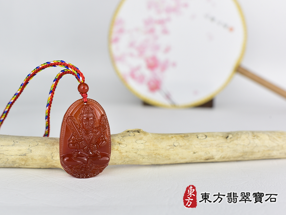 紅瑪瑙虛空藏菩薩項鍊玉珮(虛空藏菩薩:虛空藏菩薩牌紅瑪瑙虛空藏菩薩玉珮、紅瑪瑙虛空藏菩薩玉墜)。紅瑪瑙虛空藏菩薩,GY2155。客製化訂做各種紅瑪瑙虛空藏菩薩吊墜玉珮項鍊。★附東方翡翠寶石保證卡 4.jpg