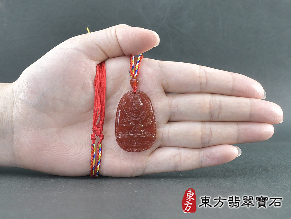 紅瑪瑙虛空藏菩薩項鍊玉珮(虛空藏菩薩:虛空藏菩薩牌紅瑪瑙虛空藏菩薩玉珮、紅瑪瑙虛空藏菩薩玉墜)。紅瑪瑙虛空藏菩薩,GY2155。客製化訂做各種紅瑪瑙虛空藏菩薩吊墜玉珮項鍊。★附東方翡翠寶石保證卡 5.jpg