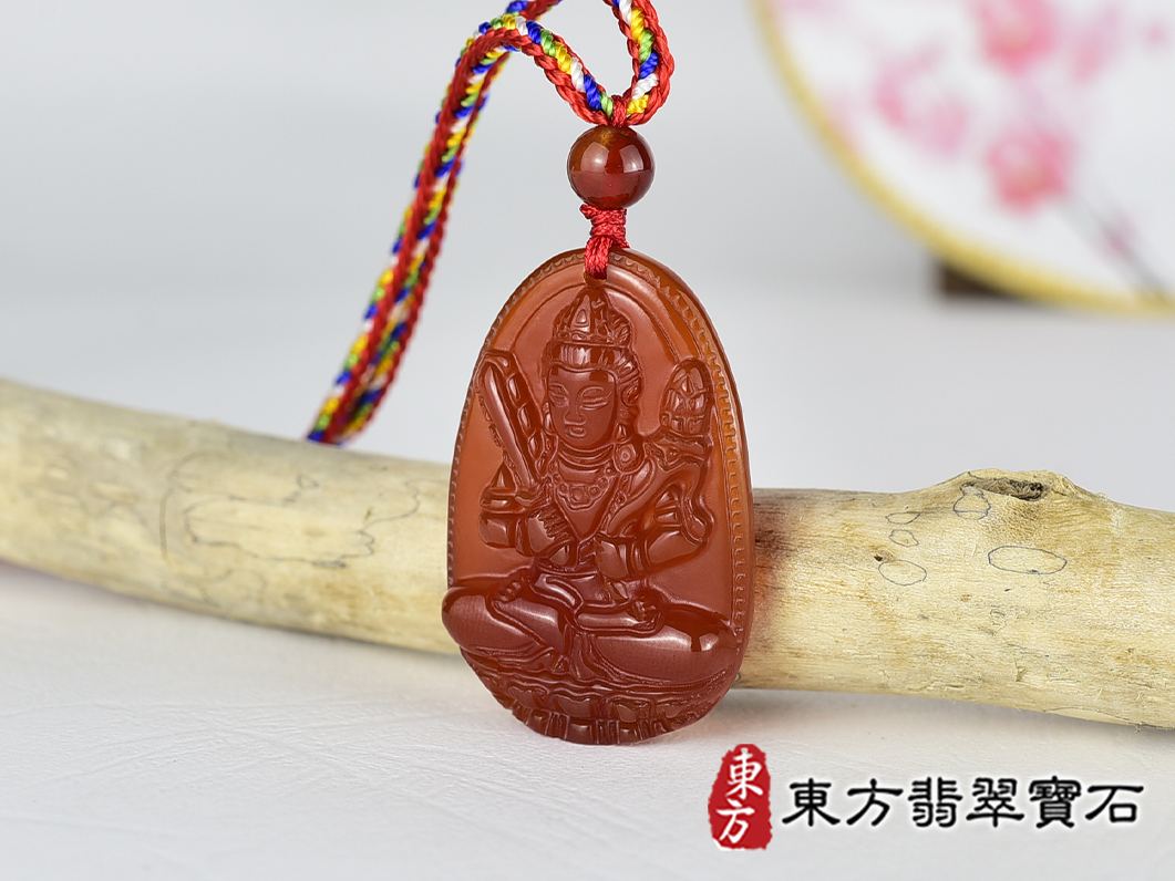 紅瑪瑙虛空藏菩薩項鍊玉珮(虛空藏菩薩:虛空藏菩薩牌紅瑪瑙虛空藏菩薩玉珮、紅瑪瑙虛空藏菩薩玉墜)。紅瑪瑙虛空藏菩薩,GY2156。客製化訂做各種紅瑪瑙虛空藏菩薩吊墜玉珮項鍊。★附東方翡翠寶石保證卡 1.jpg