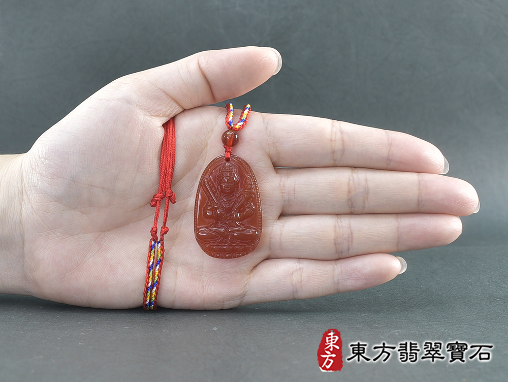 紅瑪瑙虛空藏菩薩項鍊玉珮(虛空藏菩薩:虛空藏菩薩牌紅瑪瑙虛空藏菩薩玉珮、紅瑪瑙虛空藏菩薩玉墜)。紅瑪瑙虛空藏菩薩,GY2156。客製化訂做各種紅瑪瑙虛空藏菩薩吊墜玉珮項鍊。★附東方翡翠寶石保證卡 5.jpg