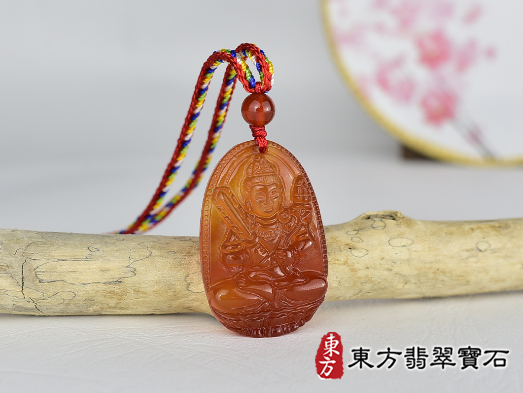 紅瑪瑙虛空藏菩薩項鍊玉珮(虛空藏菩薩:虛空藏菩薩牌紅瑪瑙虛空藏菩薩玉珮、紅瑪瑙虛空藏菩薩玉墜)。紅瑪瑙虛空藏菩薩,GY2157。客製化訂做各種紅瑪瑙虛空藏菩薩吊墜玉珮項鍊。★附東方翡翠寶石保證卡 2.jpg