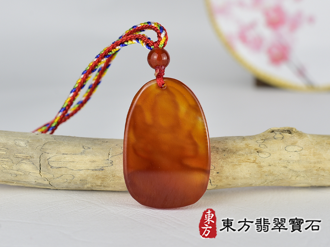 紅瑪瑙虛空藏菩薩項鍊玉珮(虛空藏菩薩:虛空藏菩薩牌紅瑪瑙虛空藏菩薩玉珮、紅瑪瑙虛空藏菩薩玉墜)。紅瑪瑙虛空藏菩薩,GY2157。客製化訂做各種紅瑪瑙虛空藏菩薩吊墜玉珮項鍊。★附東方翡翠寶石保證卡 3.jpg