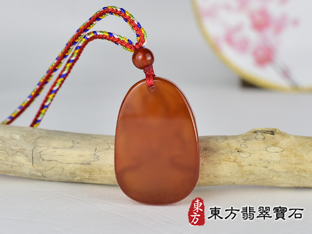 紅瑪瑙虛空藏菩薩項鍊玉珮(虛空藏菩薩:虛空藏菩薩牌紅瑪瑙虛空藏菩薩玉珮、紅瑪瑙虛空藏菩薩玉墜)。紅瑪瑙虛空藏菩薩,GY2158。客製化訂做各種紅瑪瑙虛空藏菩薩吊墜玉珮項鍊。★附東方翡翠寶石保證卡 3.jpg