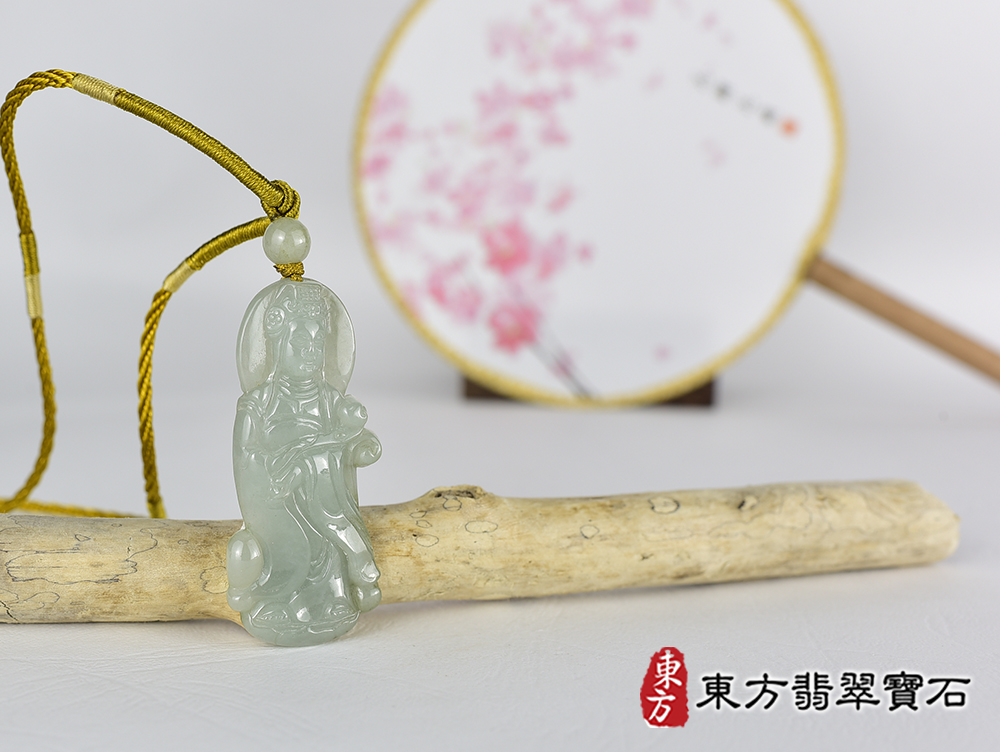 翡翠如意觀音項鍊玉珮(觀世音菩薩:如意觀音牌翡翠觀音玉珮、翡翠如意觀音玉墜)。糯種如意觀音,GY2182。客製化訂做各種翡翠如意觀音吊墜玉珮項鍊。★附東方翡翠寶石保證卡 4.jpg