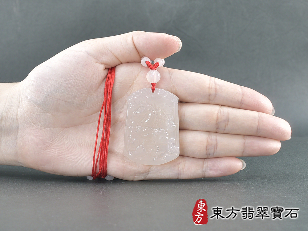 瑪瑙馬項鍊玉珮(馬到成功帶如意:馬牌瑪瑙馬玉珮、玉髓馬玉墜、馬十二生肖項鍊)。黃瑪瑙玉髓馬,HO079。客製化訂做各種瑪瑙玉髓馬吊墜玉珮項鍊。★附東方翡翠寶石保證卡 5.jpg