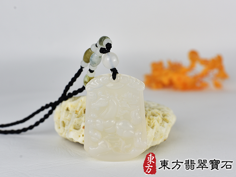瑪瑙馬項鍊玉珮(馬到成功帶如意:馬牌瑪瑙馬玉珮、玉髓馬玉墜、馬十二生肖項鍊)。黃瑪瑙玉髓馬,HO082。客製化訂做各種瑪瑙玉髓馬吊墜玉珮項鍊。★附東方翡翠寶石保證卡 0.jpg