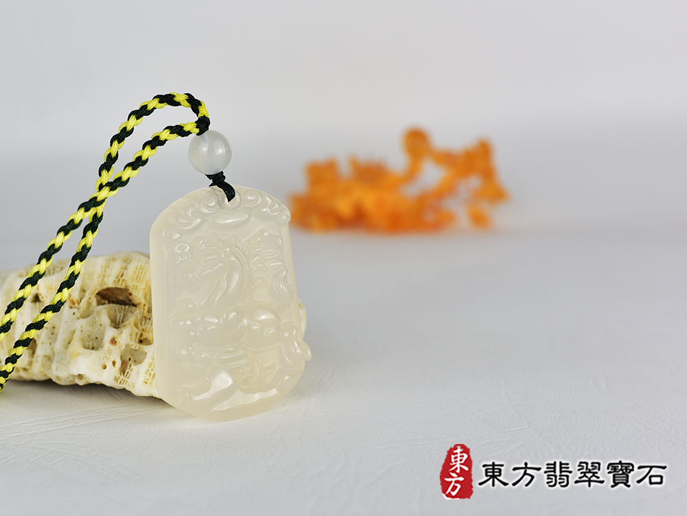瑪瑙馬項鍊玉珮(馬到成功帶如意:馬牌瑪瑙馬玉珮、玉髓馬玉墜、馬十二生肖項鍊)。黃瑪瑙玉髓馬,HO087。客製化訂做各種瑪瑙玉髓馬吊墜玉珮項鍊。★附東方翡翠寶石保證卡 4.jpg